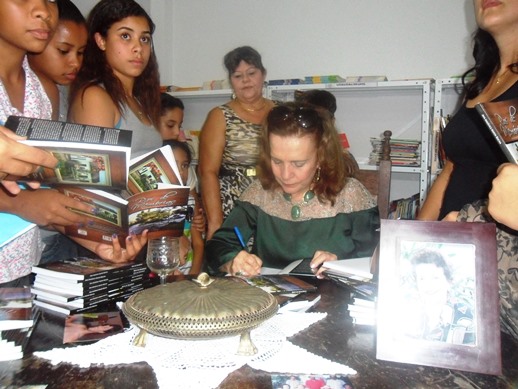 Reinauguração da Biblioteca Municipal e Tarde de Autógrafo | Foto: IguaíBAHIA