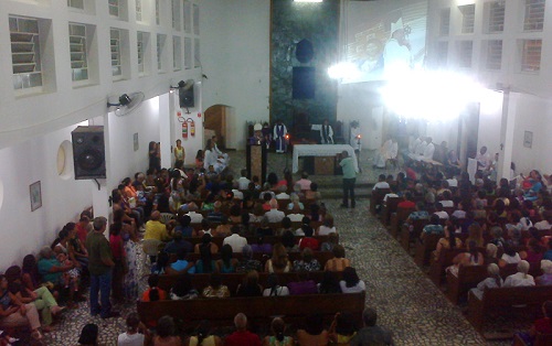 Missa celebrada por Dom Estevam em Iguaí