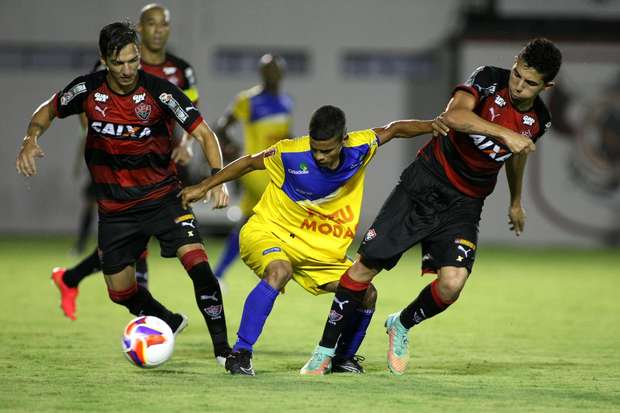 Vitória e Colo Colo Campeonato Baiano 2015