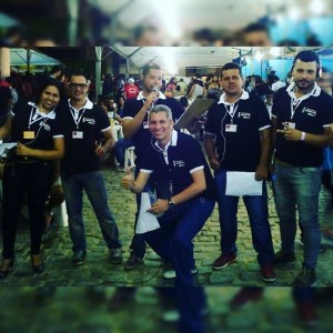 Equipe da Rádio 104.9 (Foto: Divulgação/Facebook)